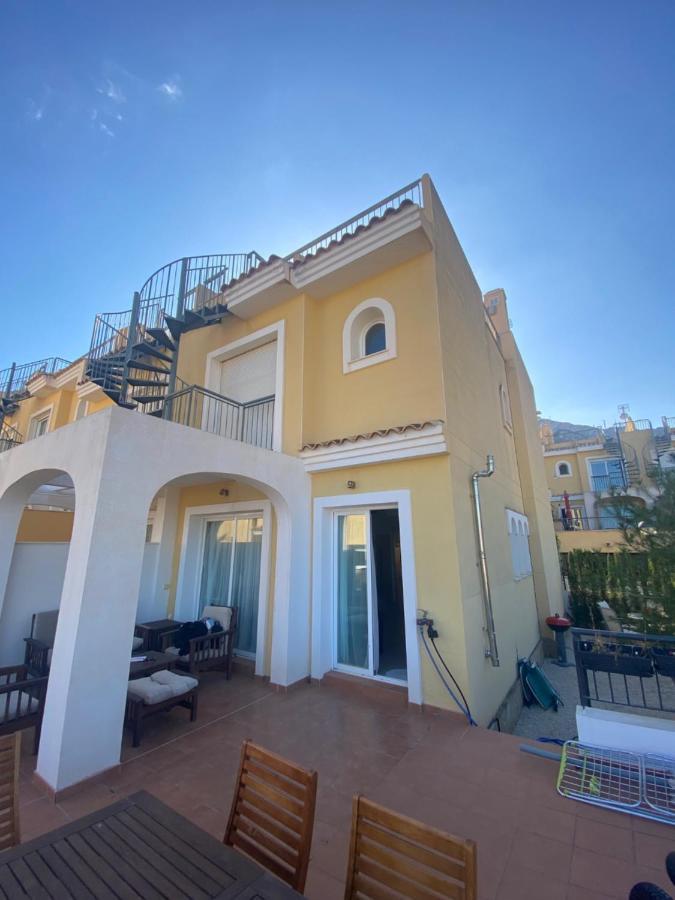 Chalet Adosado Con Vistas Al Mar Calpe Esterno foto