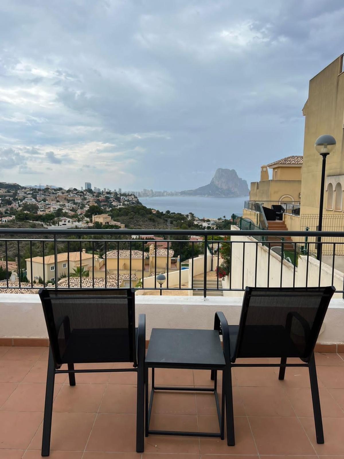 Chalet Adosado Con Vistas Al Mar Calpe Esterno foto